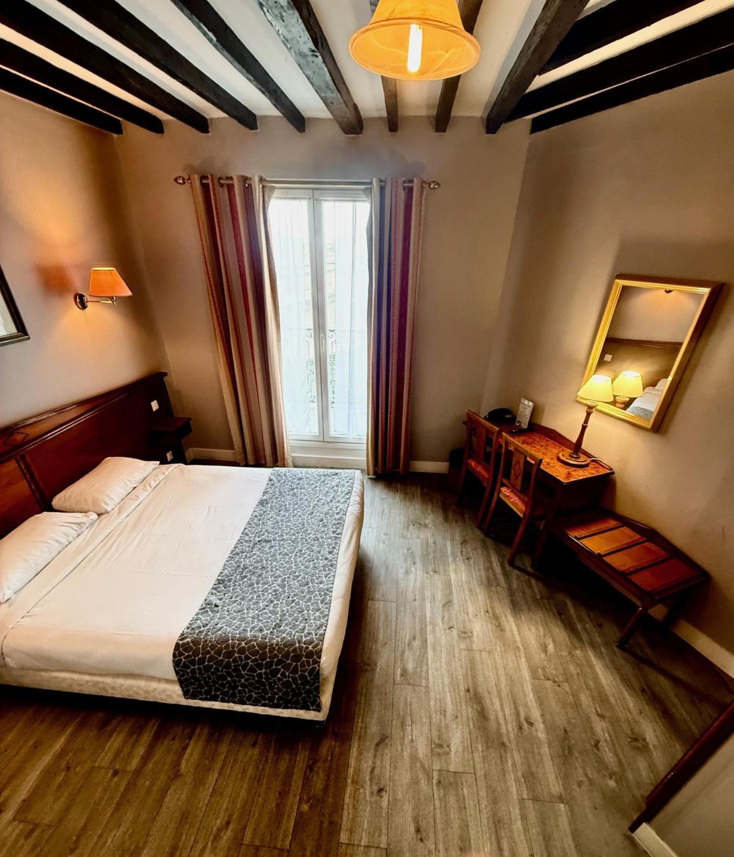Richmond Gare Du Nord Hotel 2*